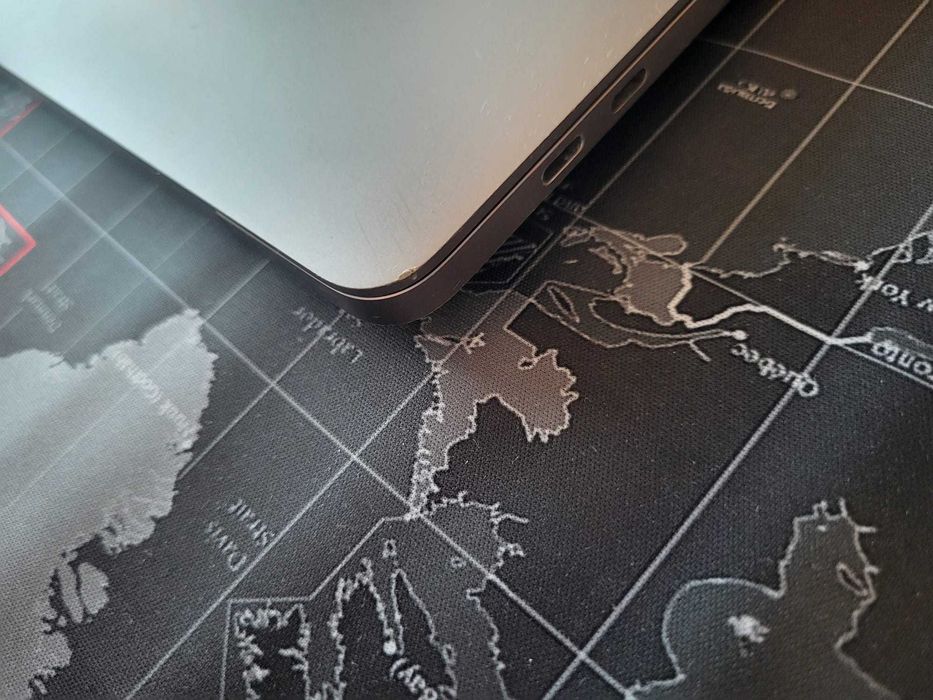 Ansamblu Display MacBook PRO 16" 2019 A2141 - Factura si Garantie