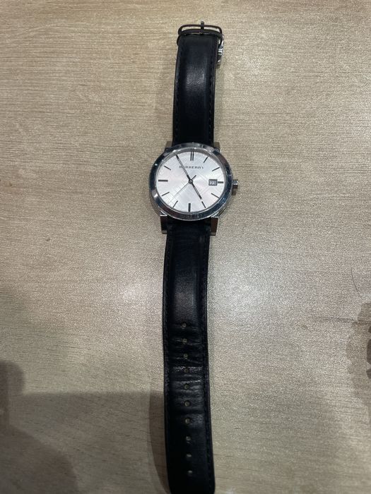 Часы бренда burberry