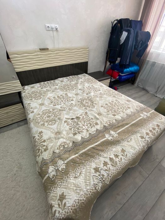 Спальный гарнитур бу