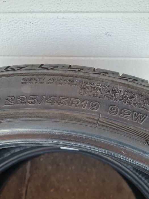Летни гуми 2 броя BRIDGESTONE Turanza T005A 225 45 R19 дот 3518