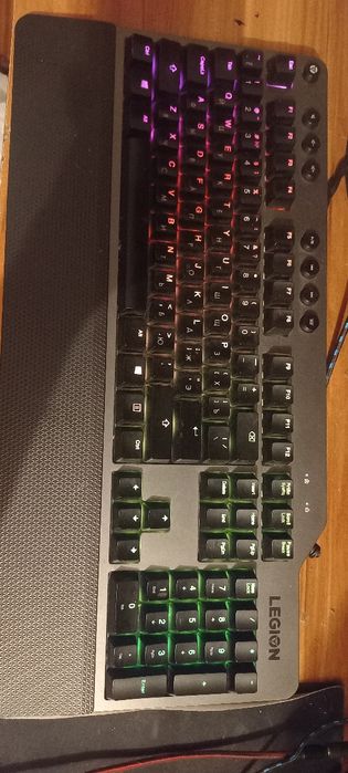 Продаю клавиатуру легион