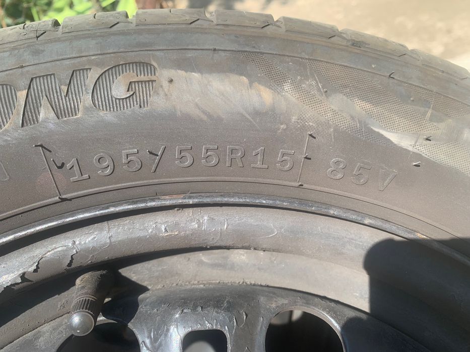 Roți 195/55 R15 vară cu jante de oțel