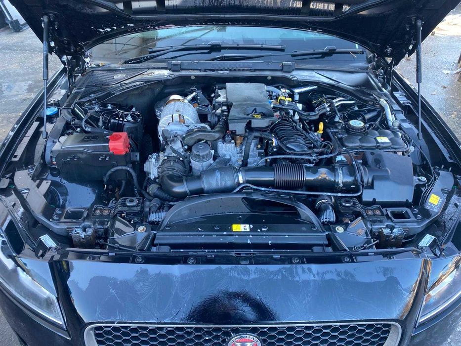 Dezmembrez jaguar xf facelift breack/haion/capota/204 dt/far xf/grila/