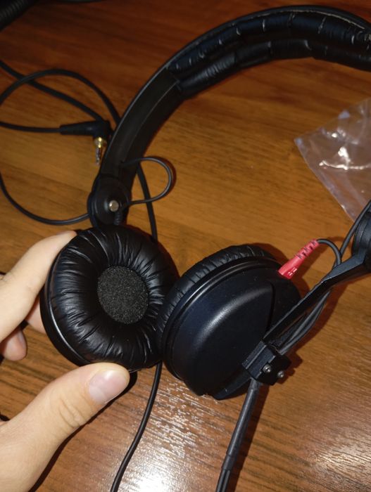 Студийные наушники Sennheiser HD 25 Plus