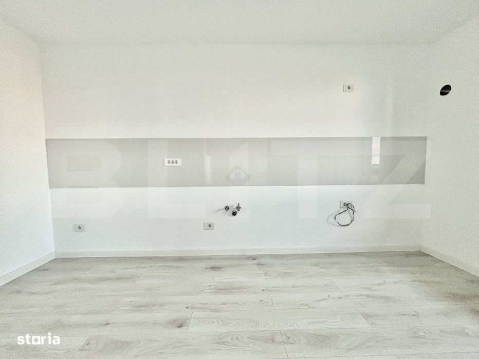 Apartament superb cu 3 camere, terasa + balcon, Torontalului