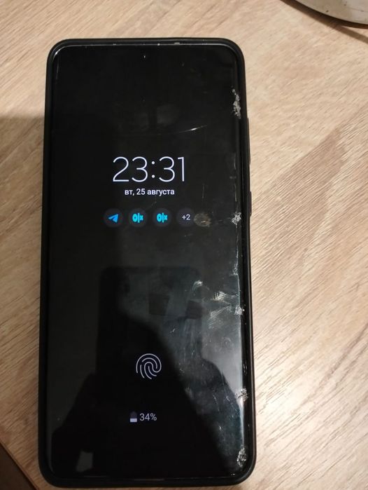 Срочно продам Samsung Galaxy S20+