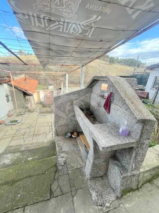 Продава се Къща в Карнобат - 60 кв.м за 750 €/кв.м - Снимка #2