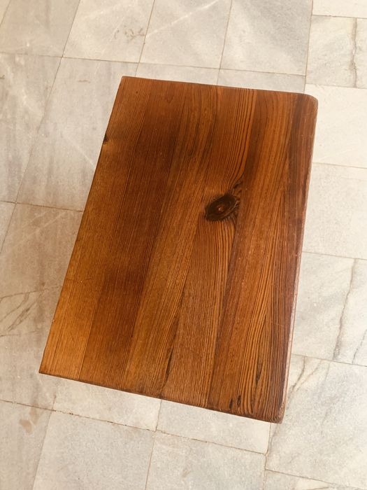 Датска масичка от дърво с малко чекмдже