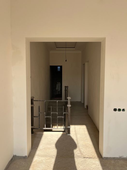 Eski 16 yillik 2 ta kattej sotiladi