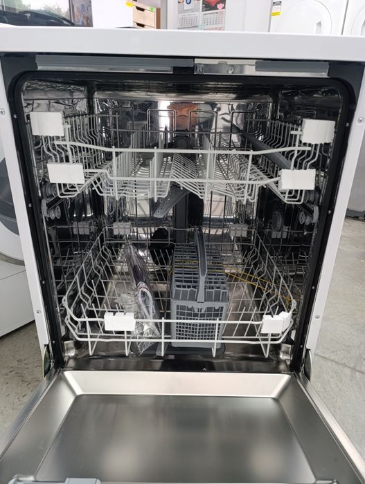 Нова!!! Самостоятелна миялна машина Inventum
VVW6030AW

Самостоятелнат