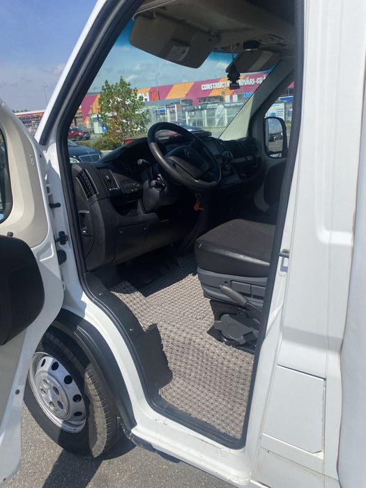 Citroen jumper cu lift  prelata 8 paleti