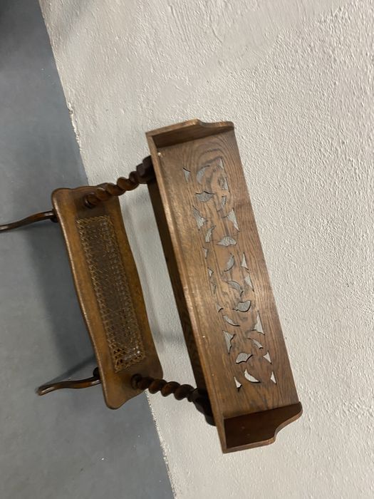 Поставка за вестници дъб резба и ратан England 1940