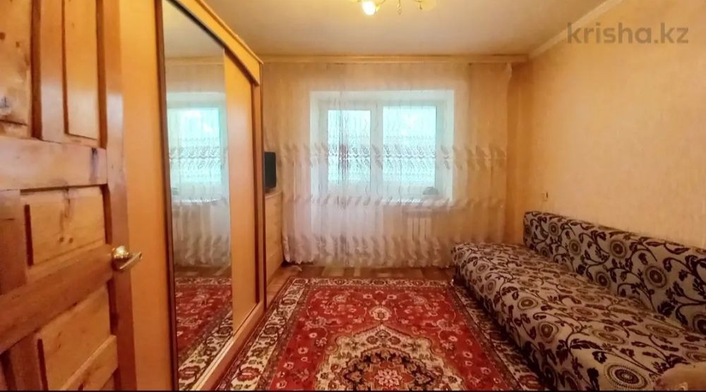 Продам 4 ком кв на проспекте