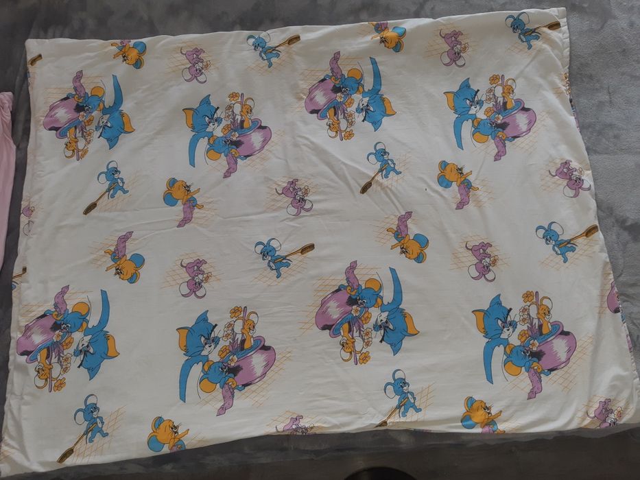 Олекотена завивка Том и Джери с подарък одеяло