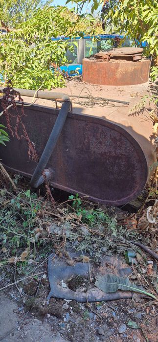 Цистерна 4 кубика метална