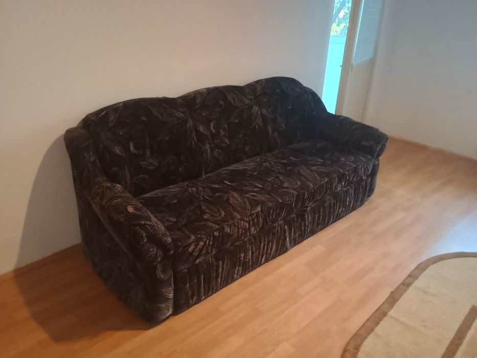 Canapea +mobila living