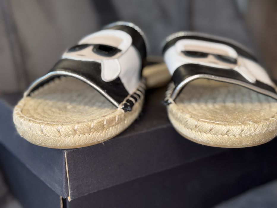 Papuci Karl Lagerfeld 39 noi!