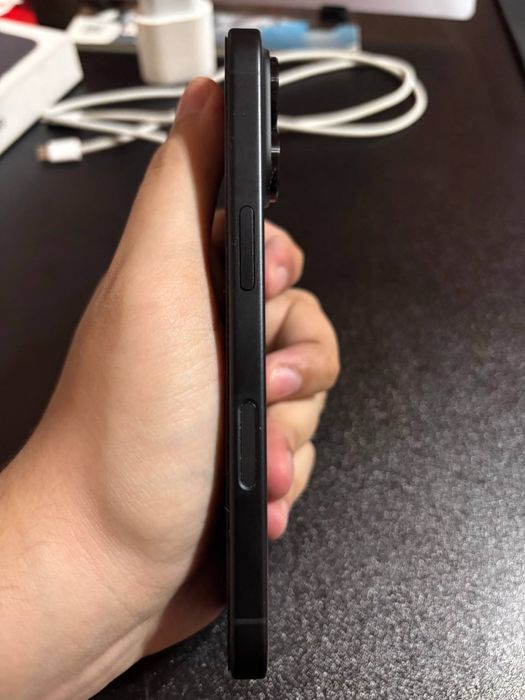 iPhone 16 Black 128/8