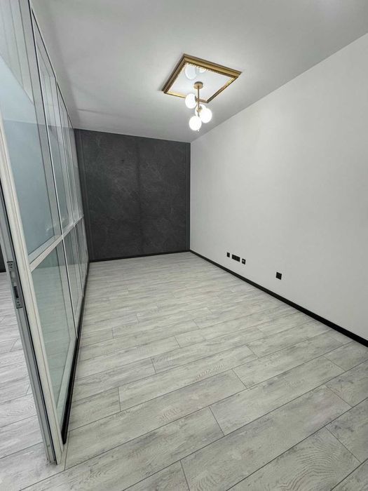 Офис под наем в бизнес център