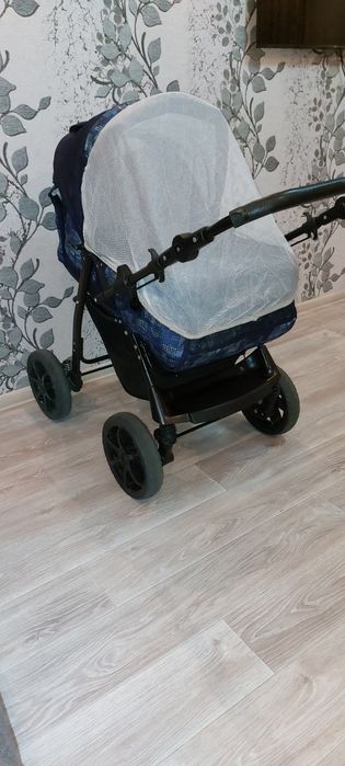 Продам отличную коляску