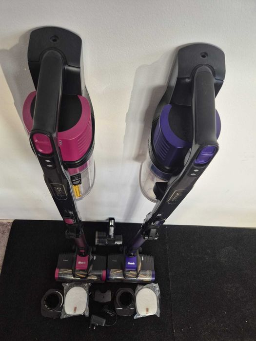 Pachet 2 aspiratoare fara fir Shark Anti Hair Wrap Cordless Vacuum-IZ2