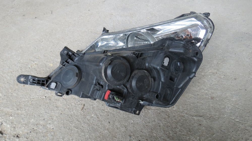 Фар Фарове стоп стопове Peugeot Partner Berlingo Expert  Citroen Jumpy