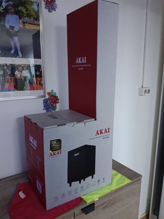 Vând soundbar Akai