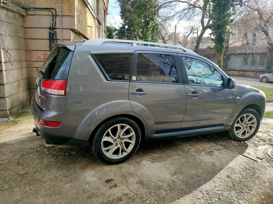 Citroen C-Crosser  Executive 2.4 LPG