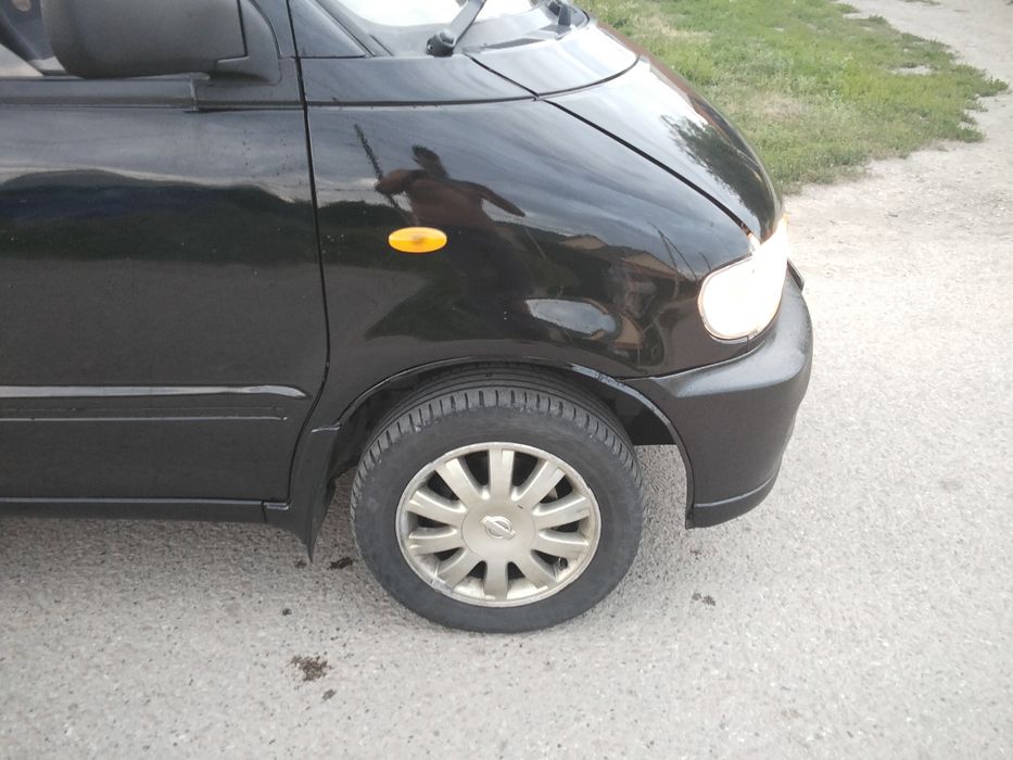 Продам Nissan Serena