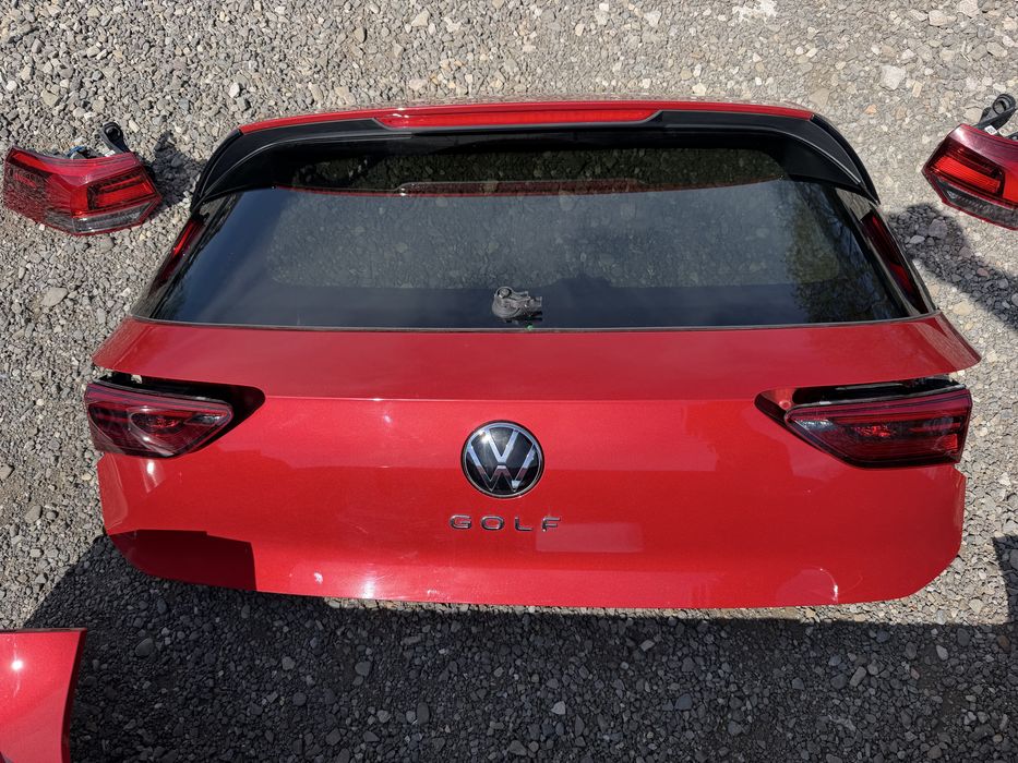 Spate complet VW Golf 8 R Line : Bara spate / Stopuri / Haion