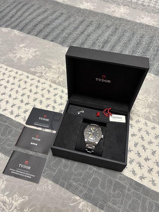 Tudor Black Bay Pro GMT