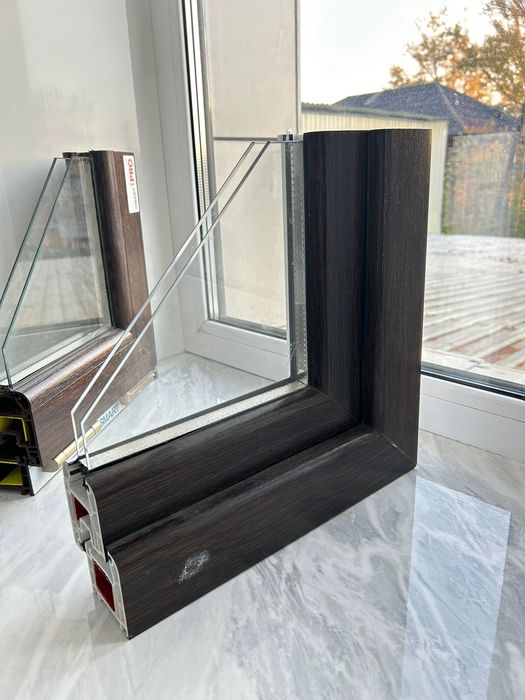 Пластиковые окна, двери и витражи