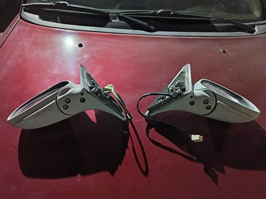 Боковые зеркала Мазда кронус