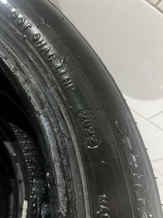 Продам летний комплект резины на 15