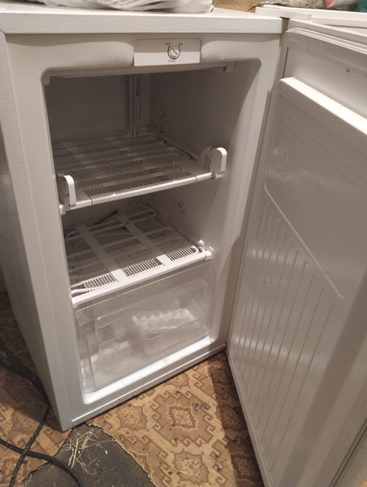 Продам холодильники