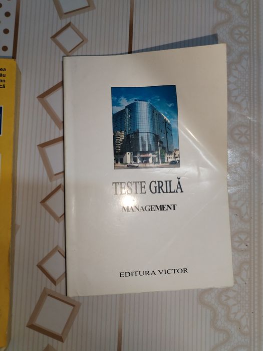 Cărți și manuale școlare