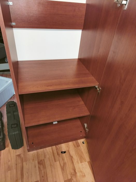 Падащо легло в гардероб