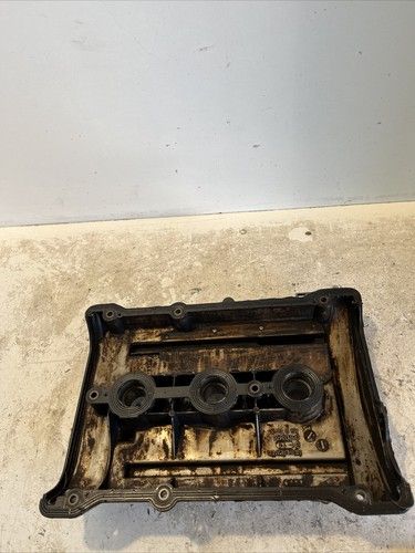 Капак на клапани преден десен за Audi A4 B5 2.8 V6 (2001) 078103472L