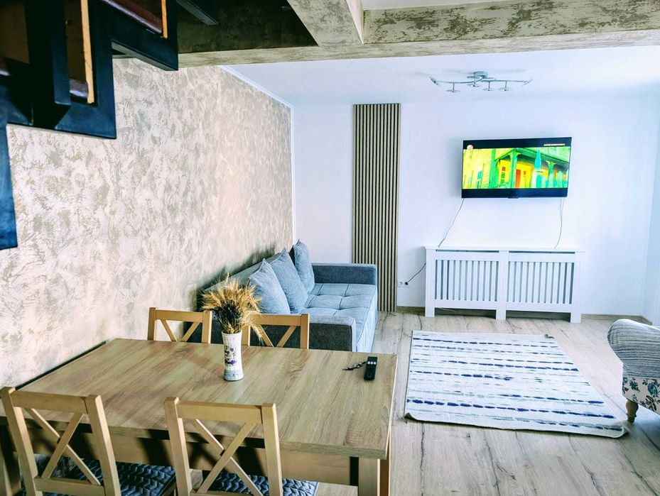 De inchiriat casa tip duplex Liziera Triaj
