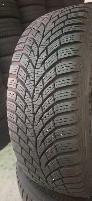 2бр. 205/55/16 Continental 6.8mm грайфер, дот 23г. Безплатен монтаж