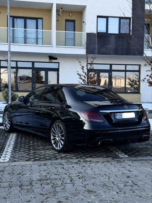 Mercedes-Benz E 250, AMG, 9G-Tronic, 270cai, 120.000km