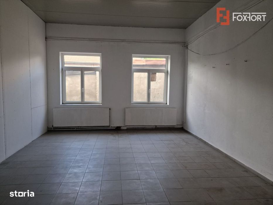 Spatiu comercial cu 16 incaperi - zona Mehala