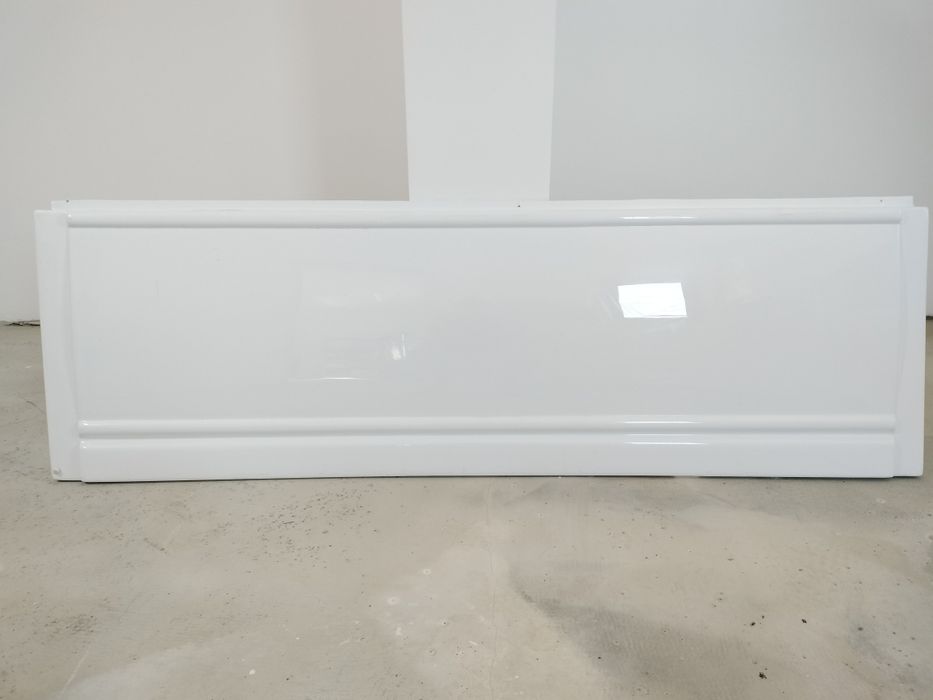 Vand cadă stare foarte buna si o masca frontala