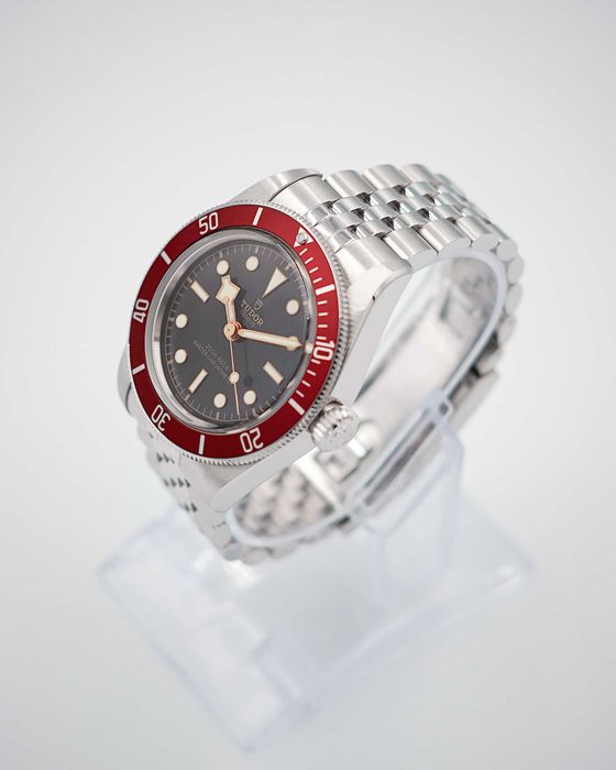 Tudor Black Bay Burgundy