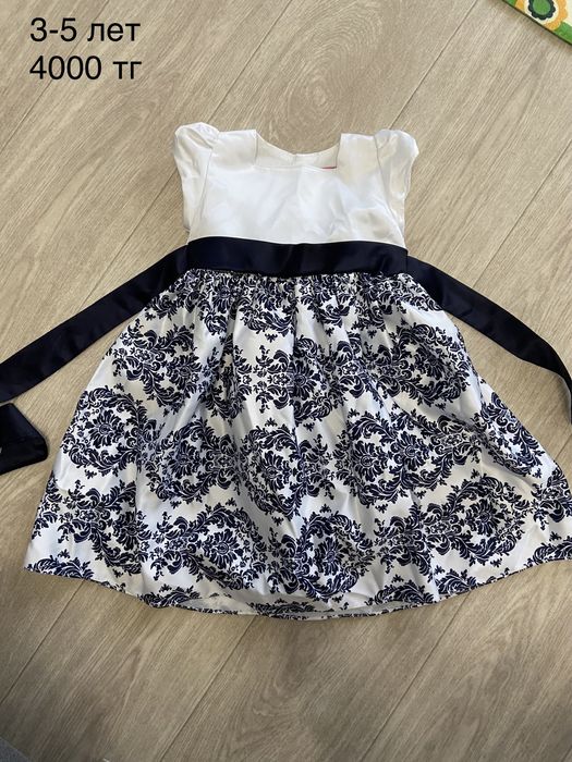 Платье 3-5 лет 3000 тг