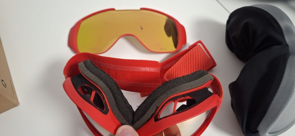 Casca ski cu ochelari