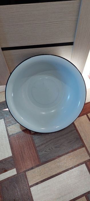 Таз эмалированный