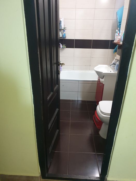 De  vânzare apartament cu 2 camere, cartier Tudor