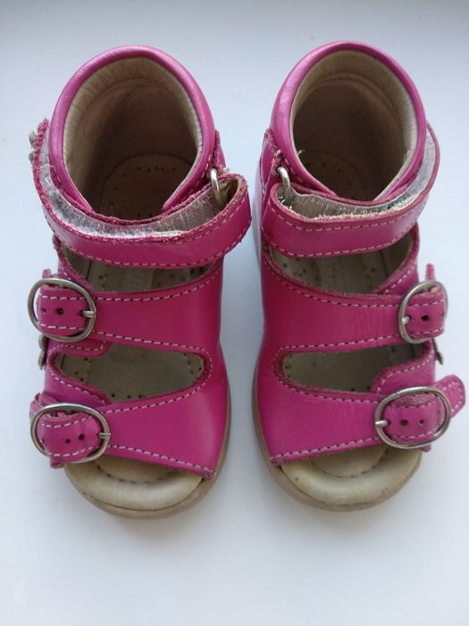 Продам сандалии/сандали