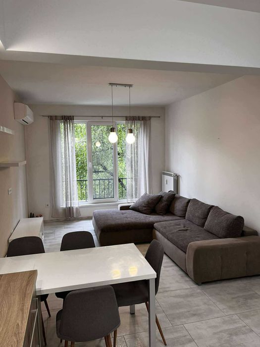 КЛЮЧ! Тристаен имот в Център-НДК